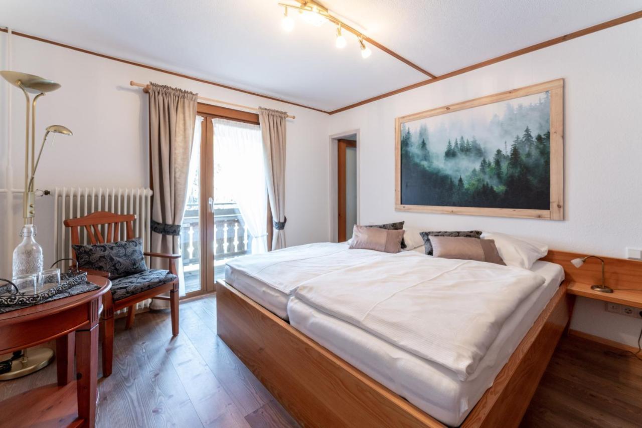 Hoehengasthaus Kolmenhof An Der Donauquelle Furtwangen Eksteriør billede