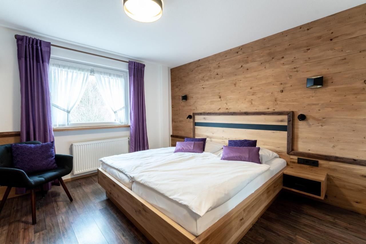 Hoehengasthaus Kolmenhof An Der Donauquelle Furtwangen Eksteriør billede