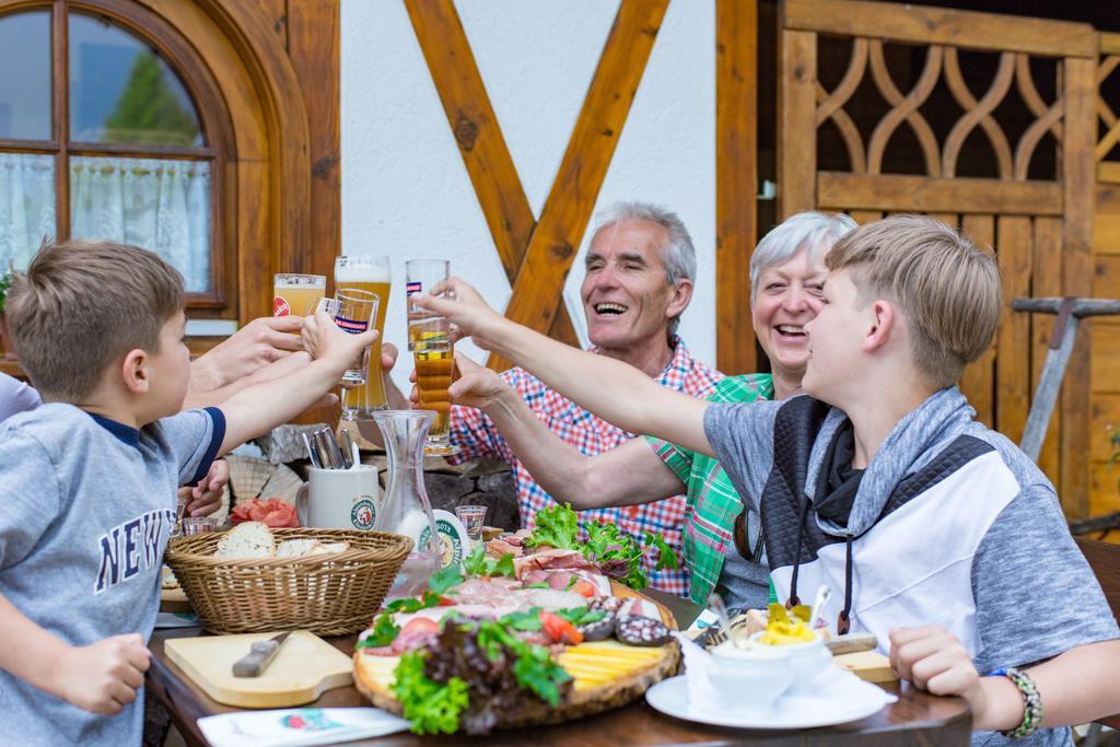 Hoehengasthaus Kolmenhof An Der Donauquelle Furtwangen Eksteriør billede